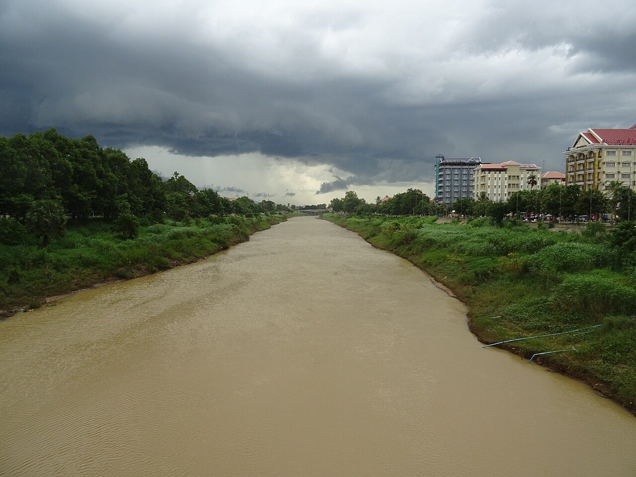 Vistas del río Sangkae, punto de partida para descubrir qué ver en Battambang
