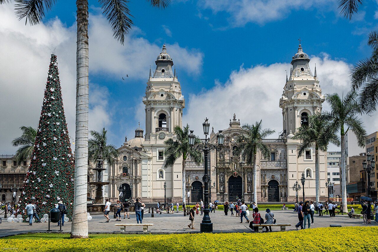 La Plaza de Armas, punto de partida para descubrir qué ver en Lima