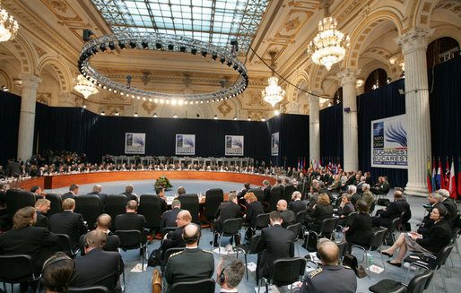El Palacio del Parlamento, la imagen más reconocible de qué ver en Bucarest