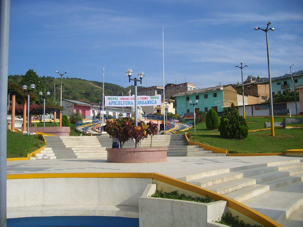 Visita guiada en Cajamarca por la Plaza de Armas y su catedral colonial