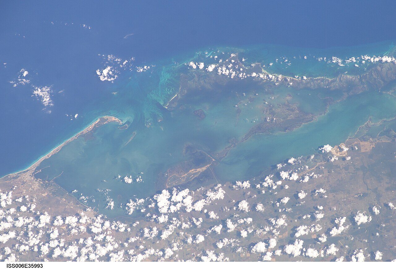 Playa de aguas turquesa en una excursión de un día en Varadero rumbo a Cayo Blanco.
