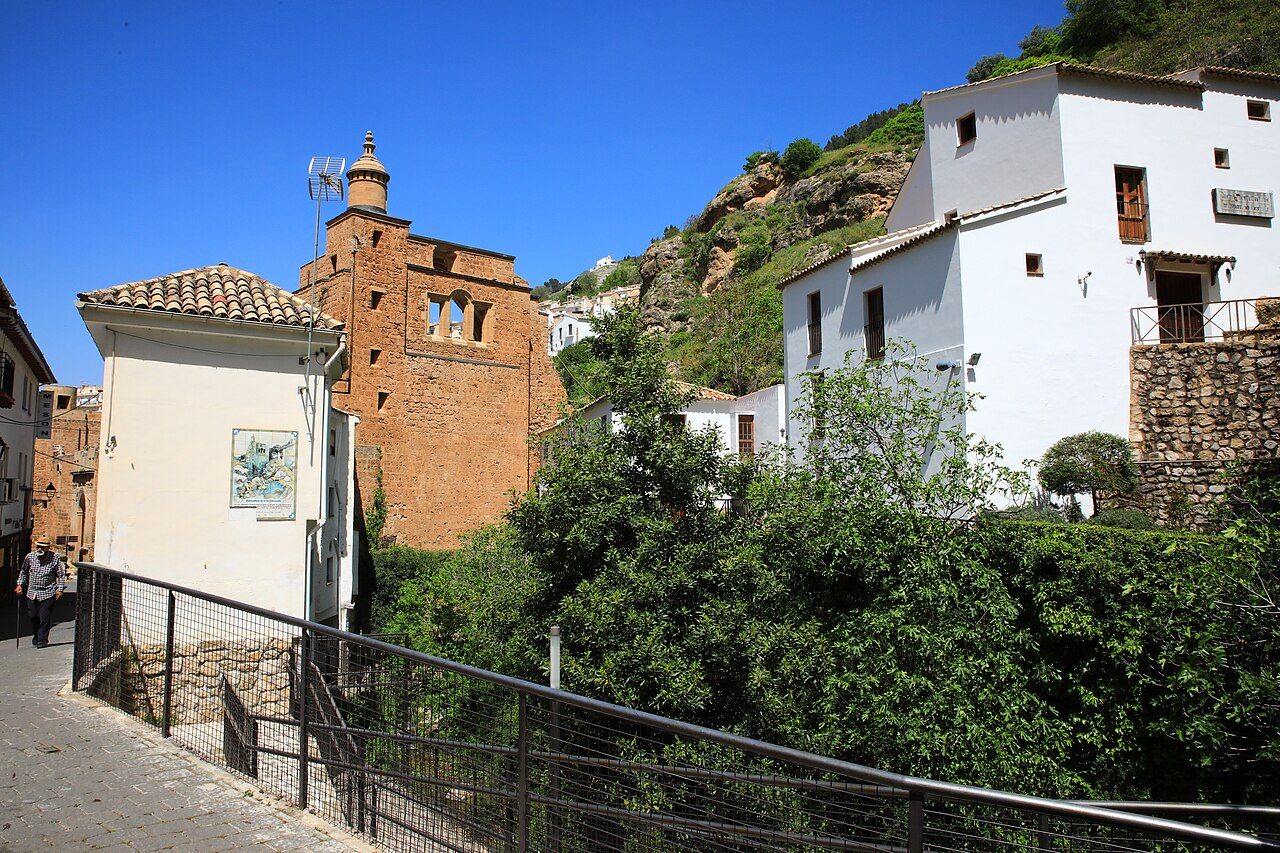 Vistas del casco histórico de Cazorla, punto de partida para descubrir la sierra.