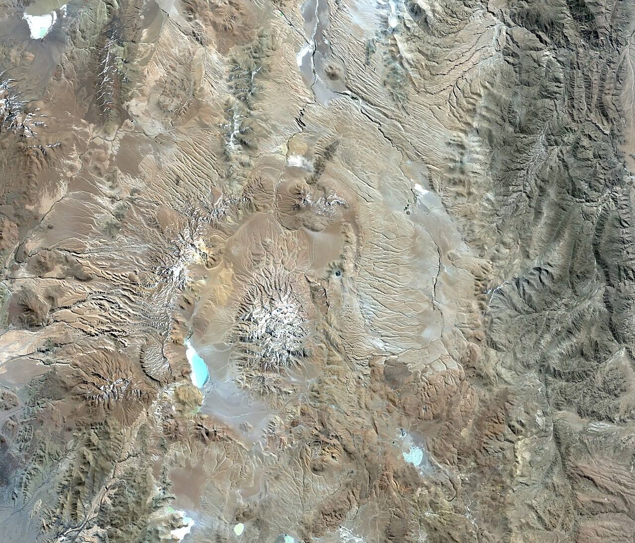 El Volcán Galán, una de las excursiones más impresionantes desde El Peñón