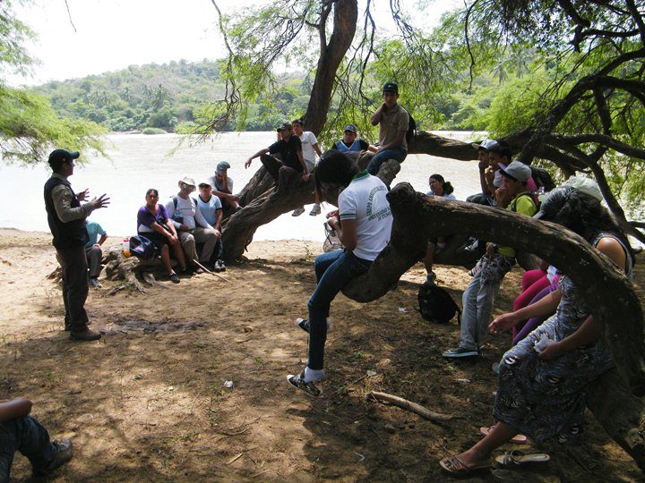 Las reservas naturales completan qué ver en Tumbes más allá de la costa