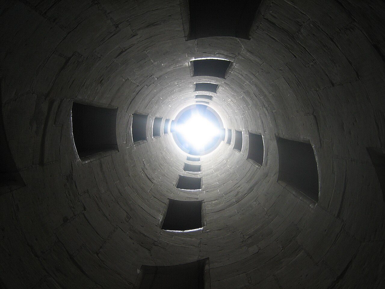 La misteriosa escalera de doble hélice, lo más sorprendente que ver en Chambord