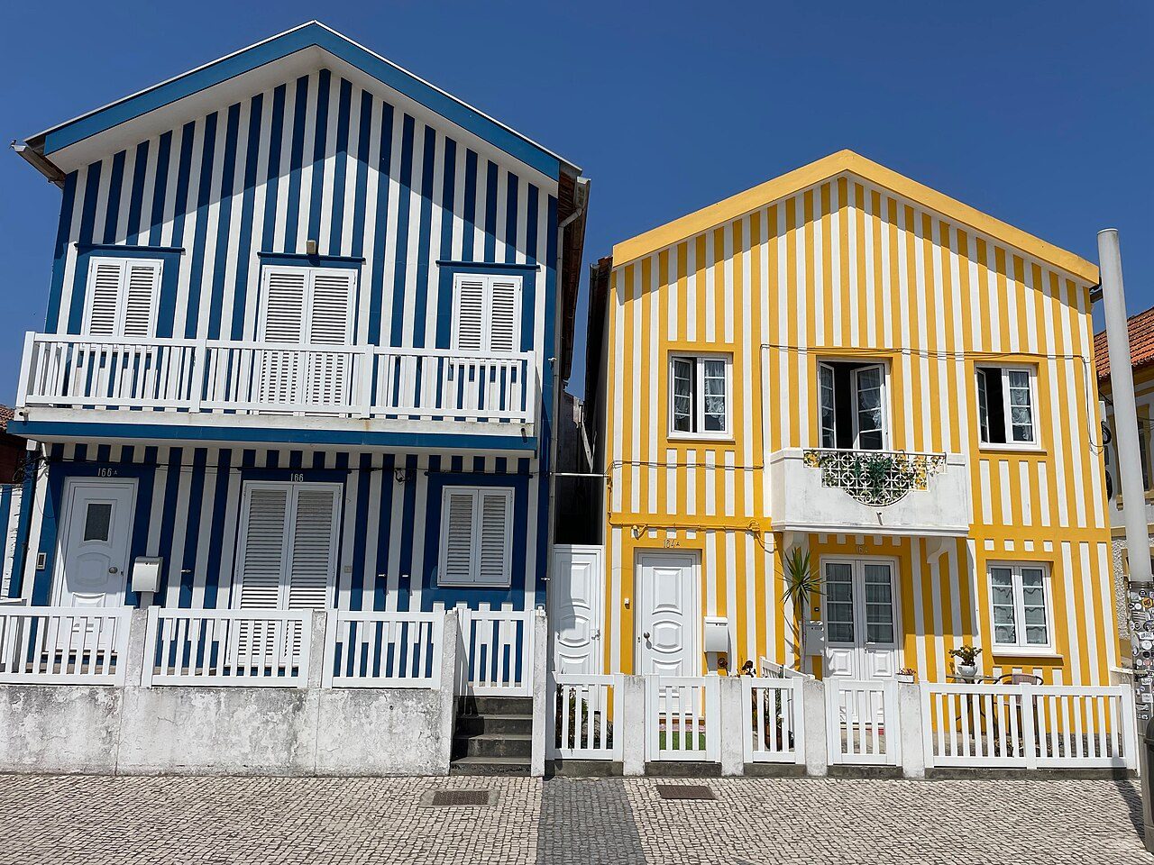 Las casas a rayas de Costa Nova, una excursión imprescindible cerca de Aveiro