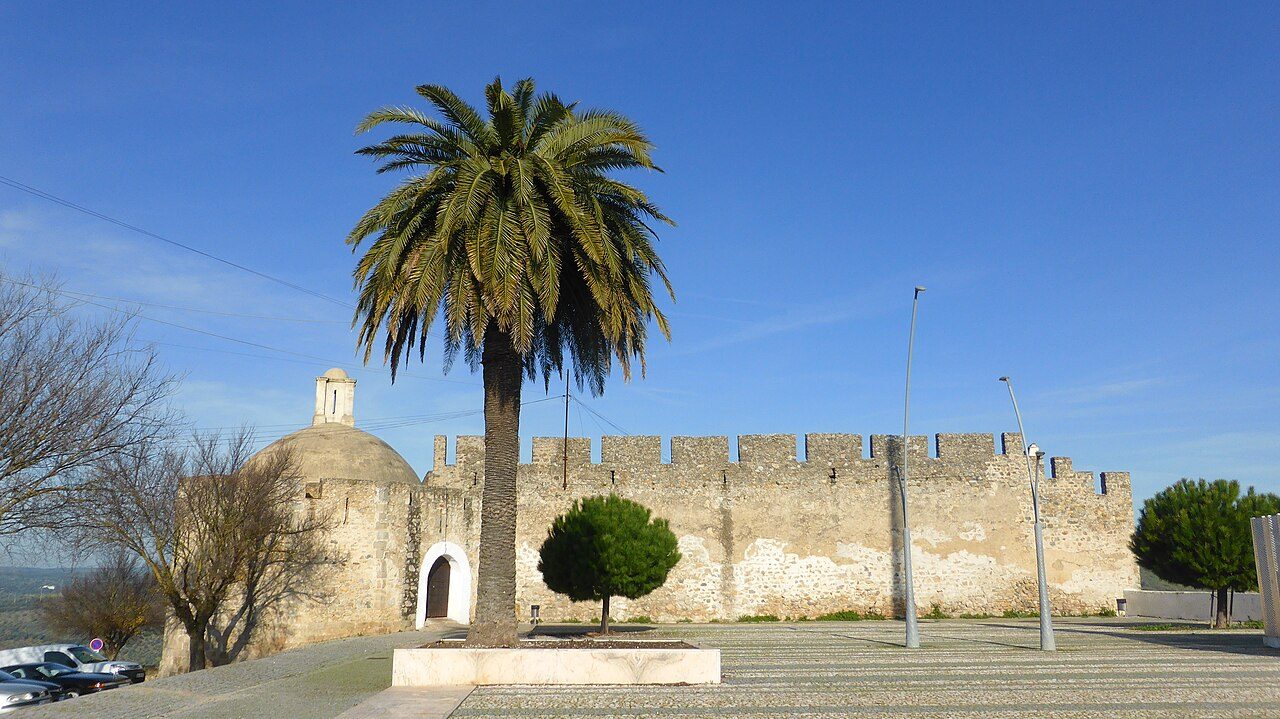 Vista de las murallas estrelladas: lo primero que ver en Elvas al llegar.