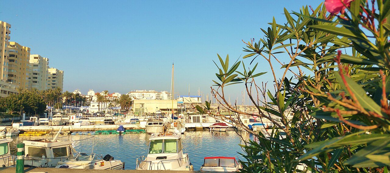 El puerto deportivo, parada perfecta en tu itinerario por Estepona