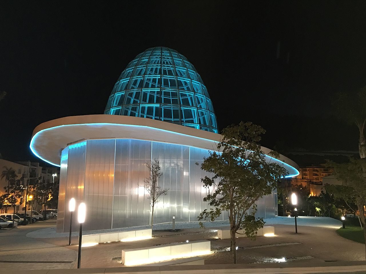 El Orquidario, uno de los edificios más singulares que ver en Estepona
