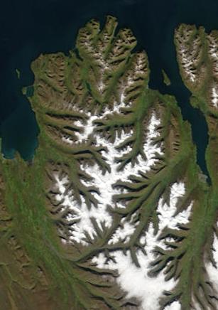 Vistas del fiordo de Eyjafjörður, uno de los grandes alicientes de Hauganes