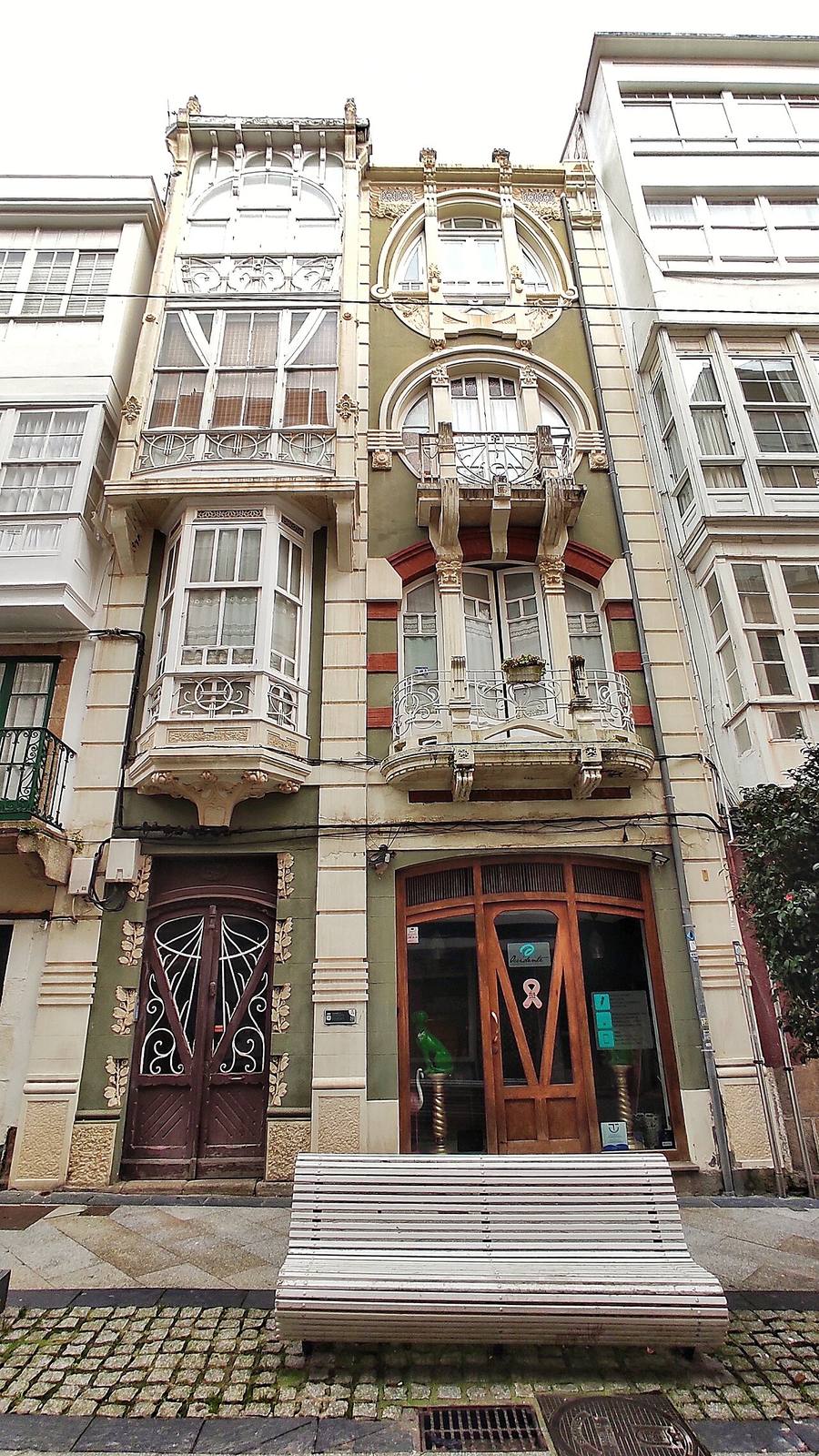 Edificios modernistas del barrio de la Magdalena, imprescindibles que ver en Ferrol