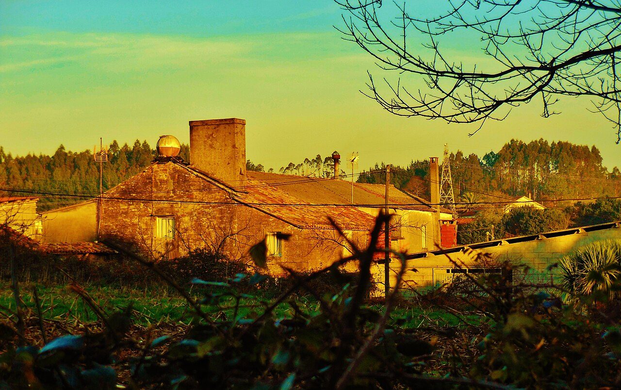Qué ver en O Faramello: los jardines y la fachada del pazo barroco