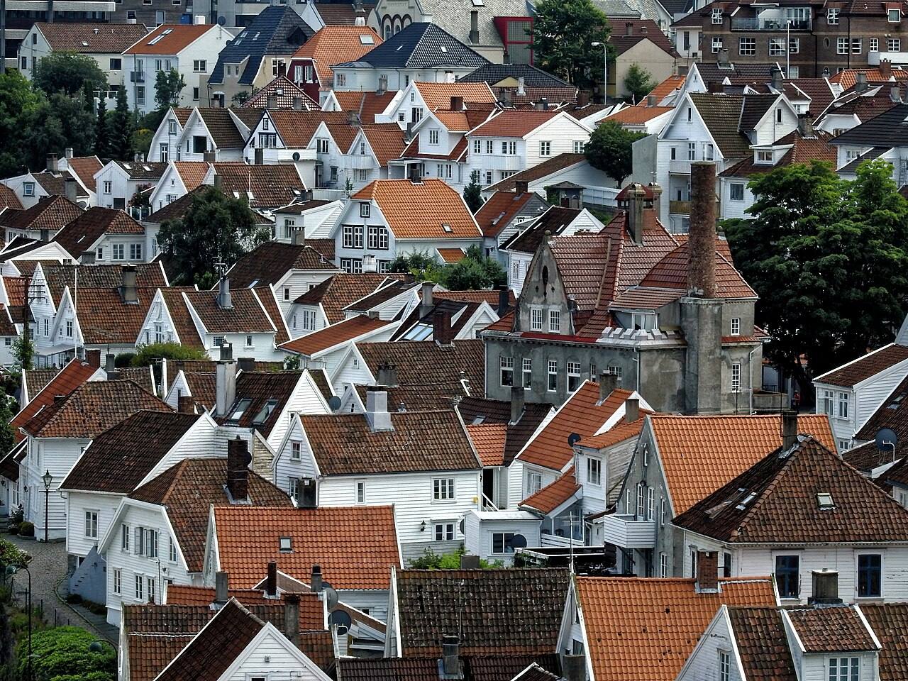 Las casas de madera blanca de Gamle Stavanger, el barrio más encantador donde dormir en Stavanger