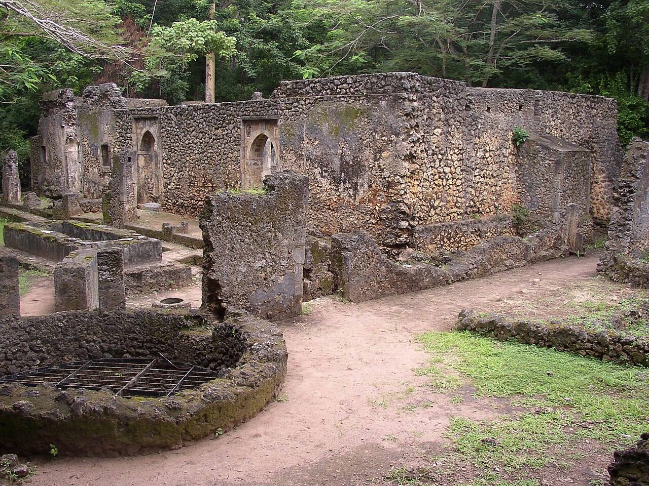 Las ruinas de Gede, una de las excursiones de un día en Watamu más fascinantes.