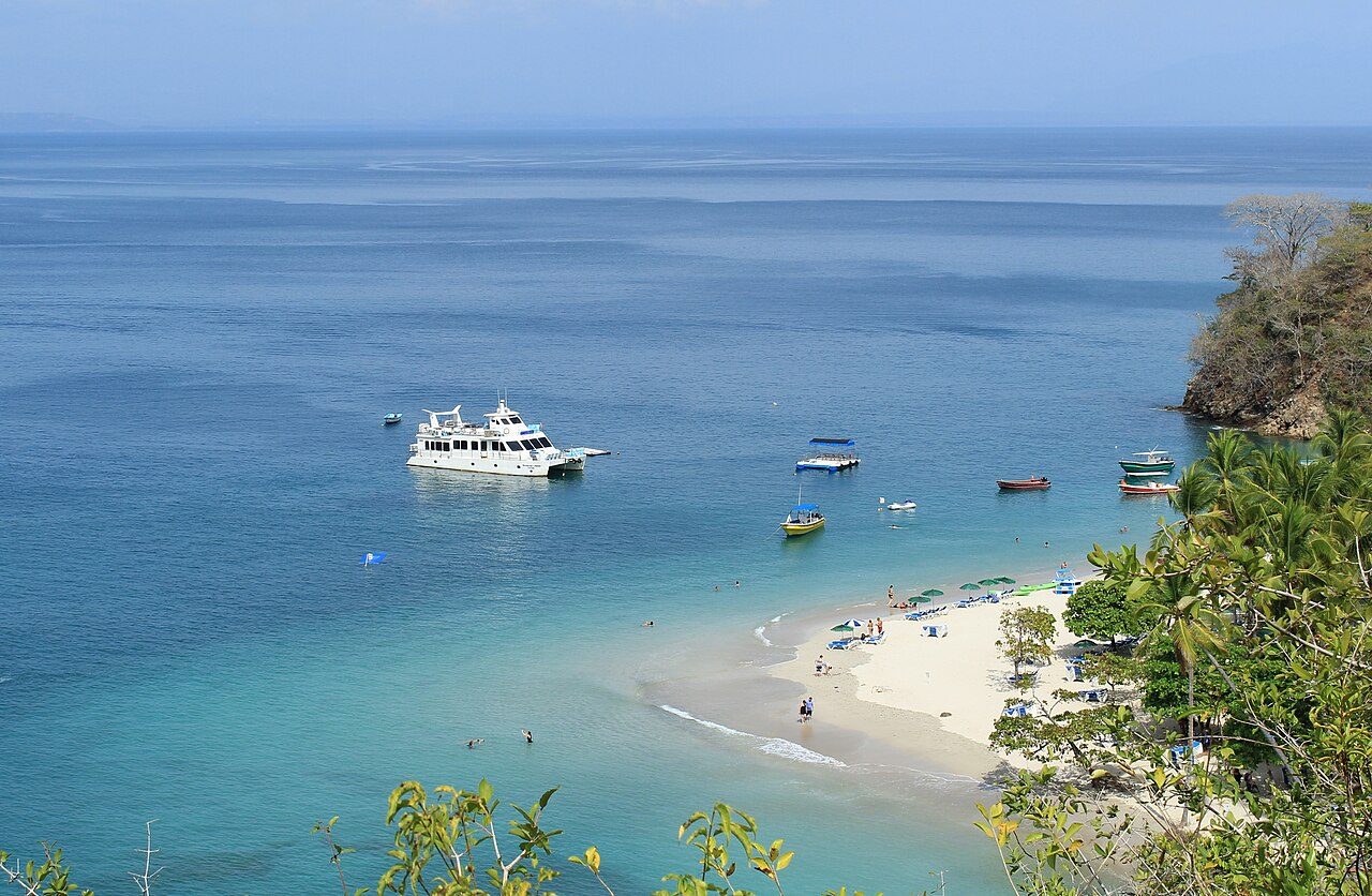 Isla Tortuga, una excursión de playa desde Monteverde