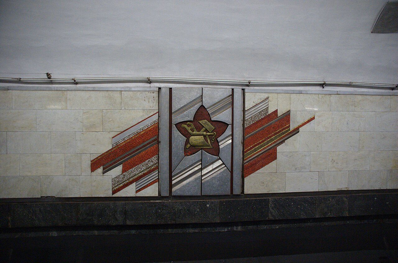 El metro de Kiev, uno de los más profundos del mundo, todo un imprescindible que ver en Kiev.