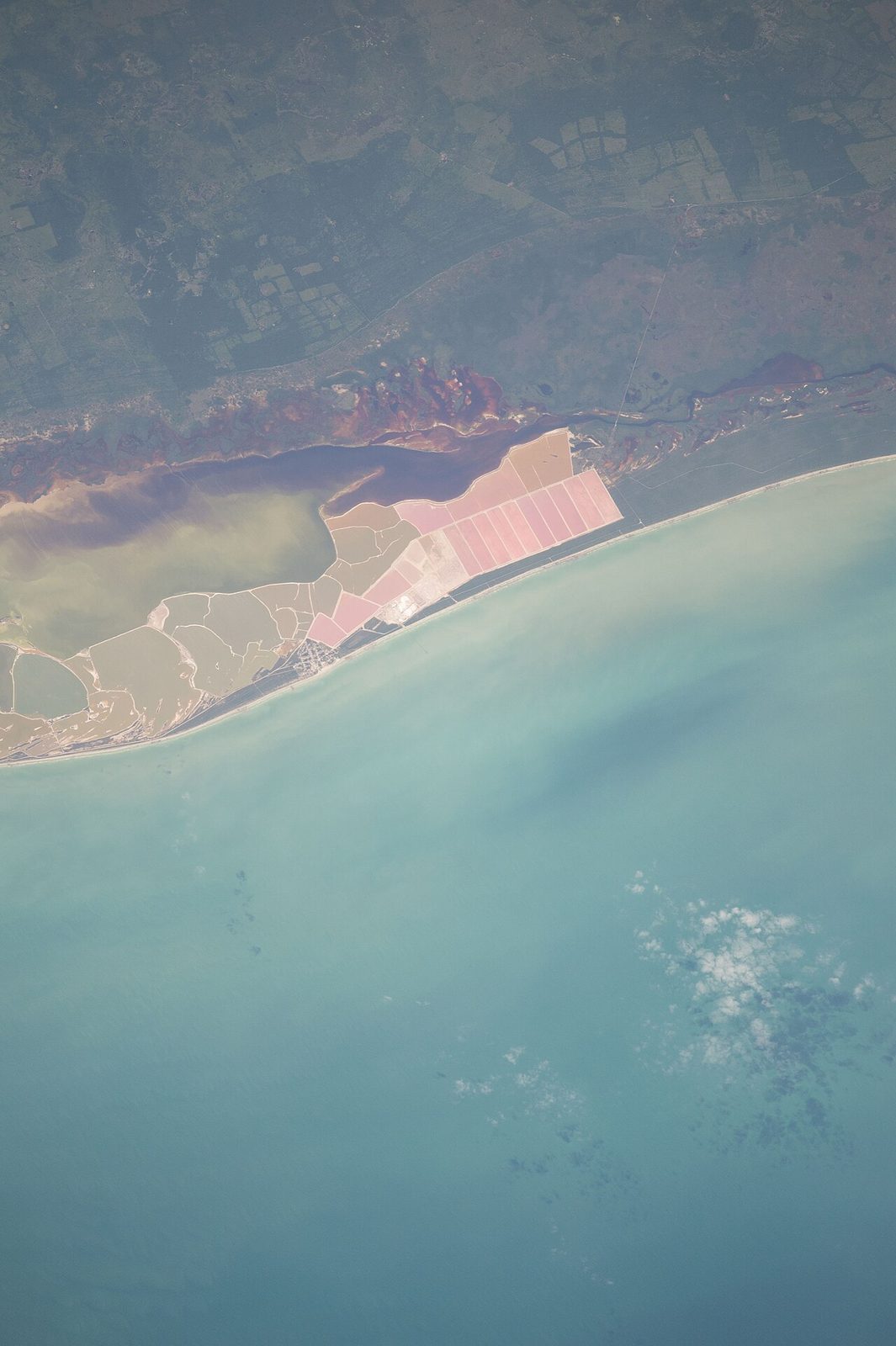 Las lagunas rosas de Las Coloradas, parada obligada al ver Río Lagartos