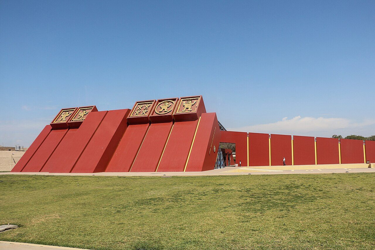 Excursiones de un día en Chiclayo: el oro del Señor de Sipán en el Museo Tumbas Reales.