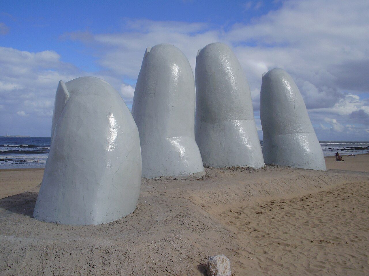Los Dedos, la escultura más fotografiada de qué ver en Punta del Este