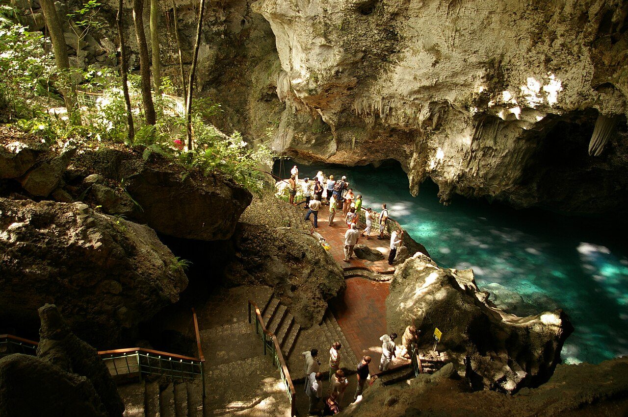 Los lagos turquesa del Parque Los Tres Ojos, la excursión estrella cerca de Santo Domingo