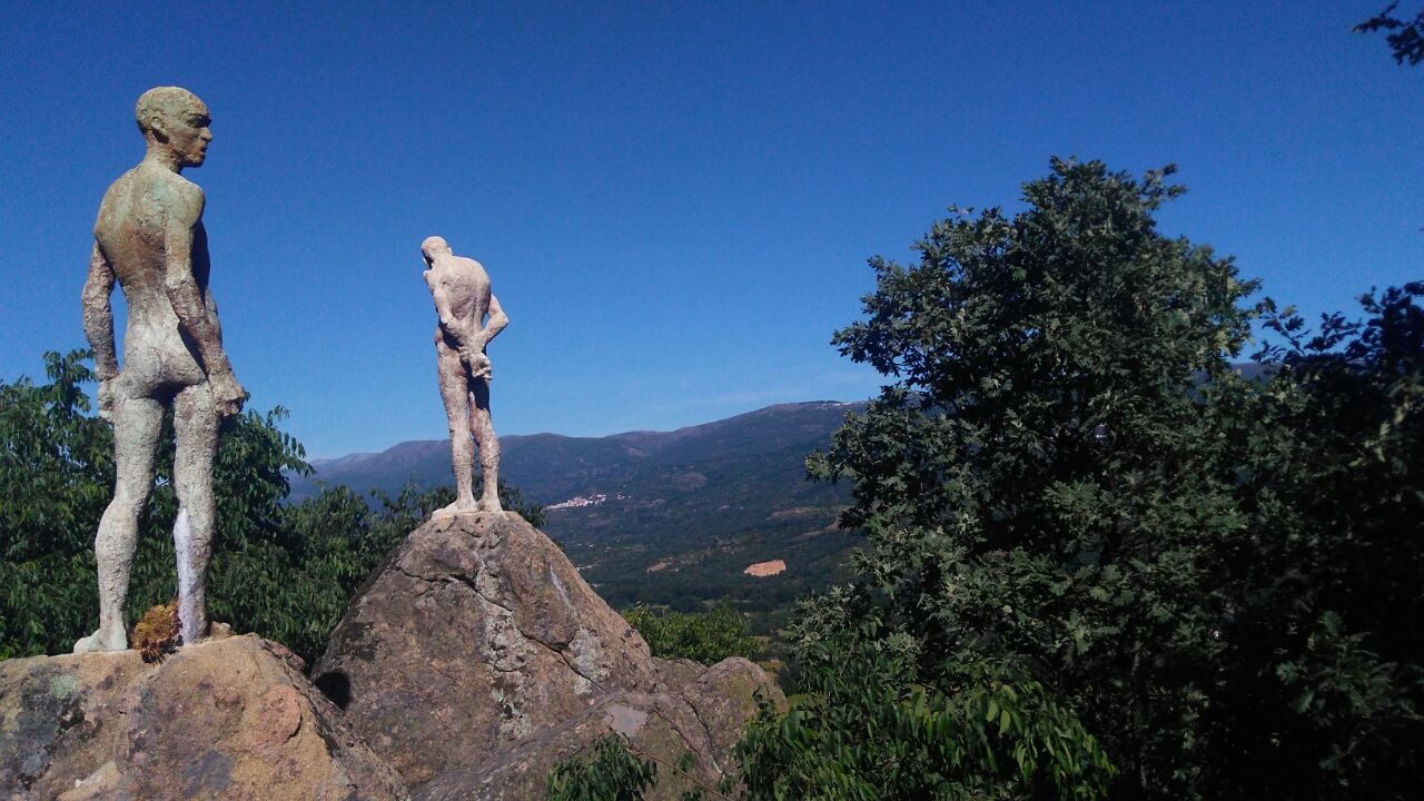 Vistas del valle desde el Mirador de la Memoria en El Torno