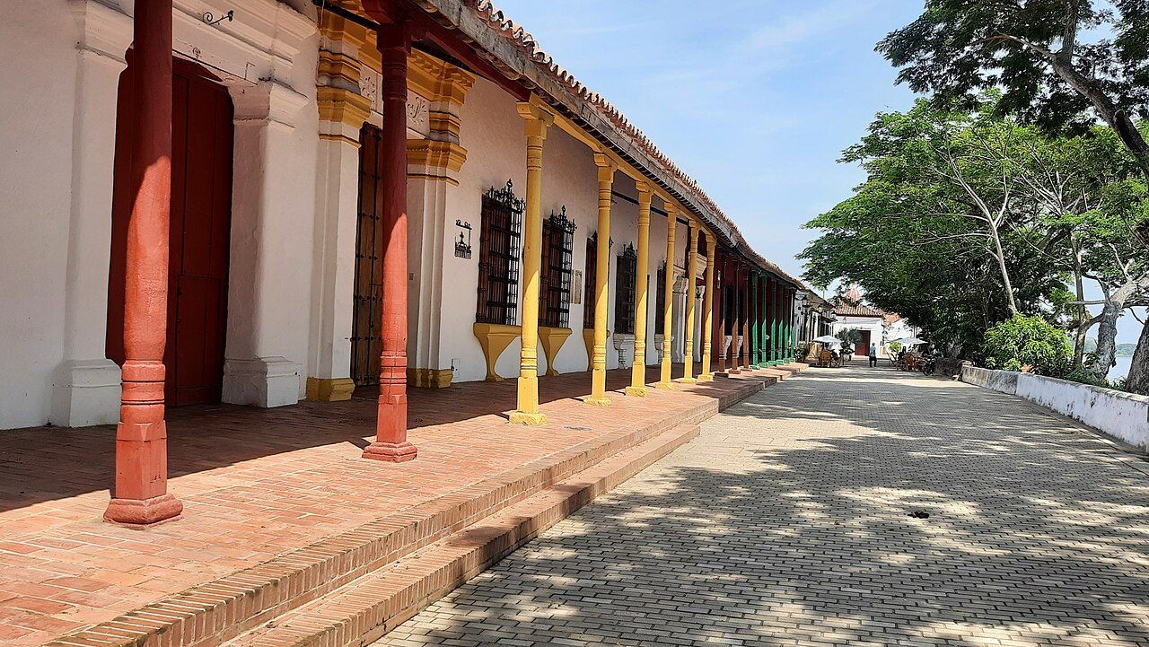 Calles coloniales y filigrana, parte esencial de qué ver en Mompox