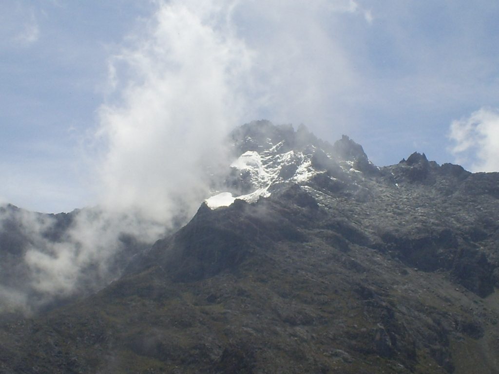 Los alrededores de Miches ofrecen miradores y naturaleza para completar tu visita