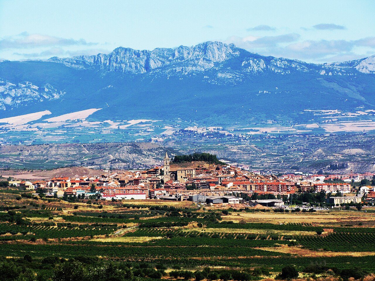 Vista del casco antiguo de Navarrete, uno de los imprescindibles que ver en el pueblo