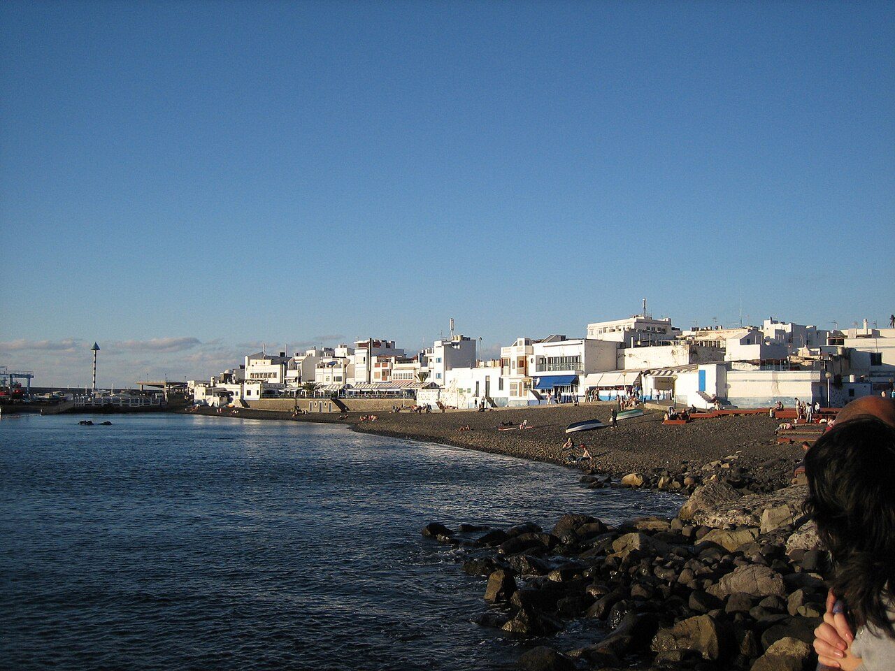 Vista del Puerto de las Nieves, punto de partida para descubrir qué ver en Agaete