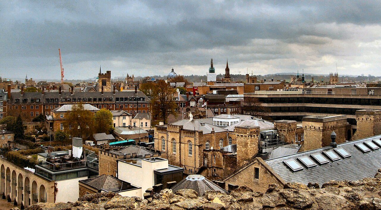 Vistas de las torres de Oxford, la llamada ciudad de las agujas de ensueño