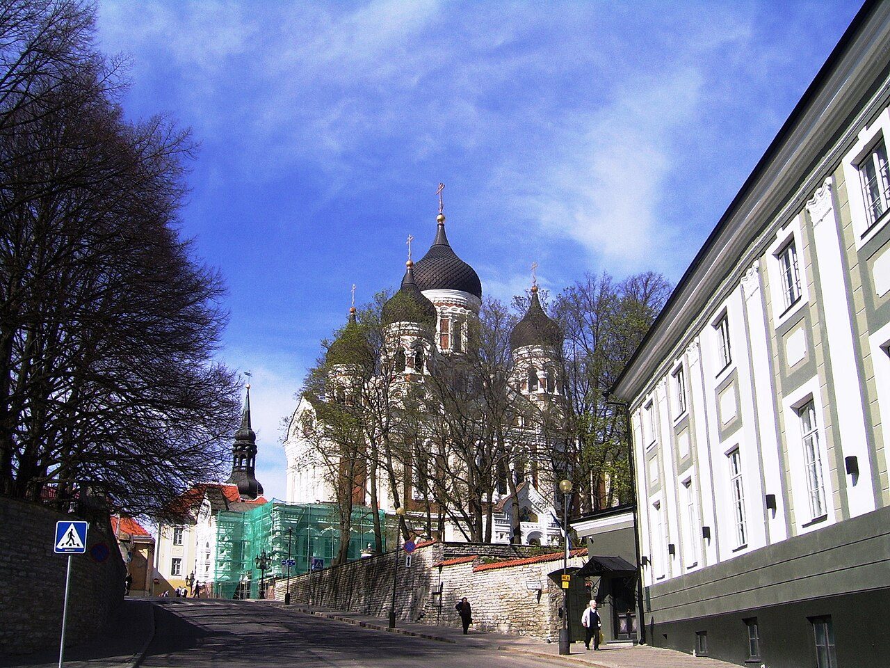 La Catedral Alexander Nevski, imprescindible que ver en Tallin en la colina de Toompea