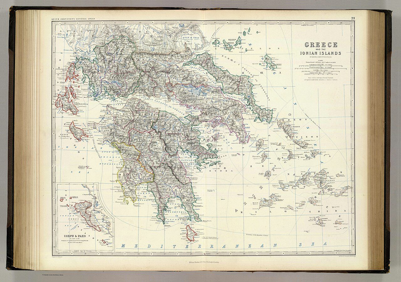 Las Cuevas Azules de Paxos, una de las mejores excursiones desde Corfú
