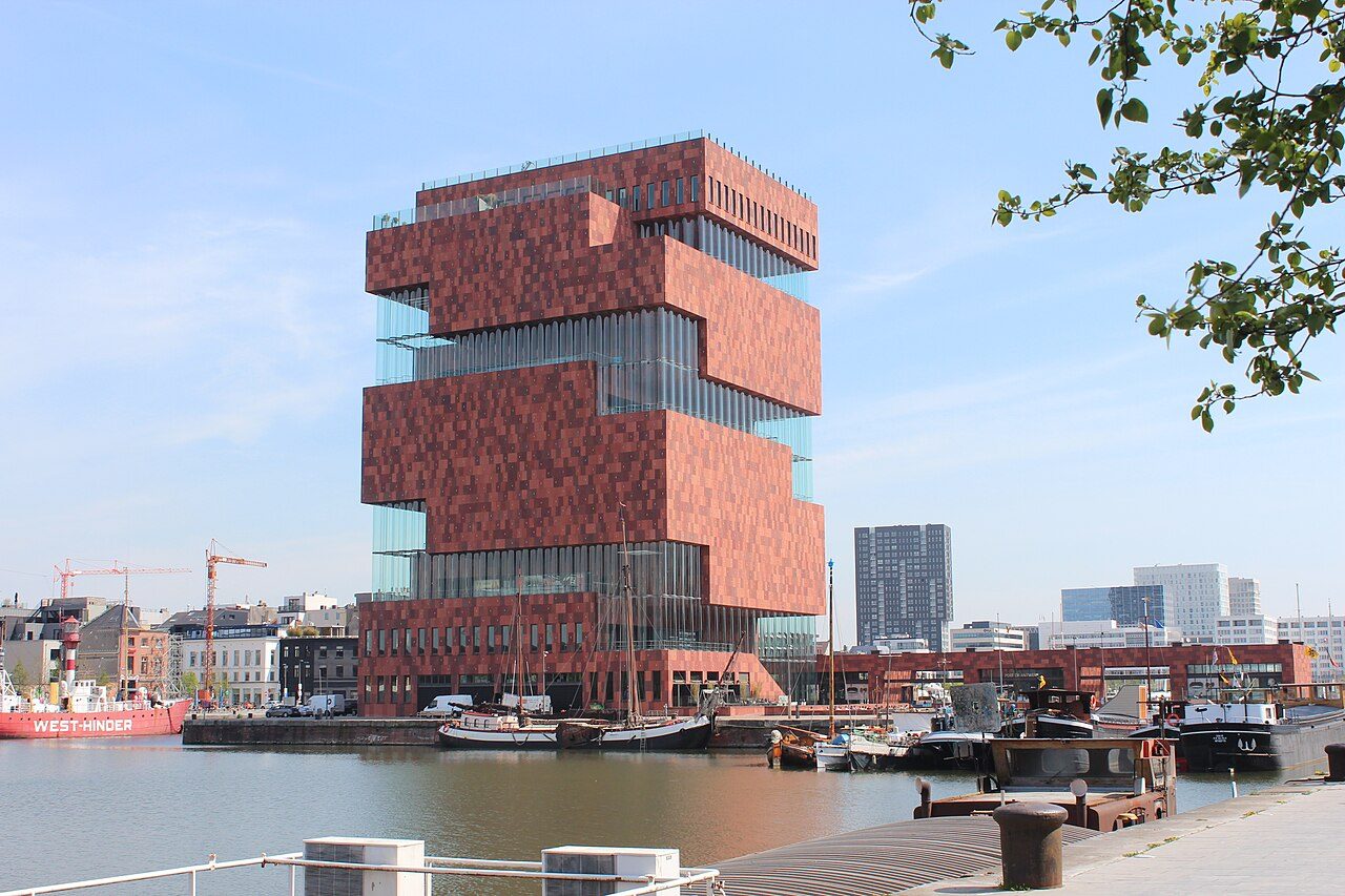 El Museo MAS en Het Eilandje, símbolo de la Amberes moderna