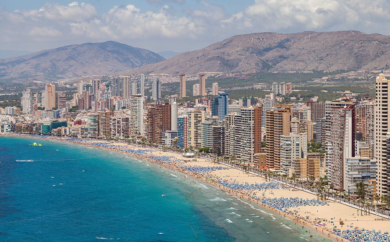 La Playa de Levante, la más famosa y animada de Benidorm