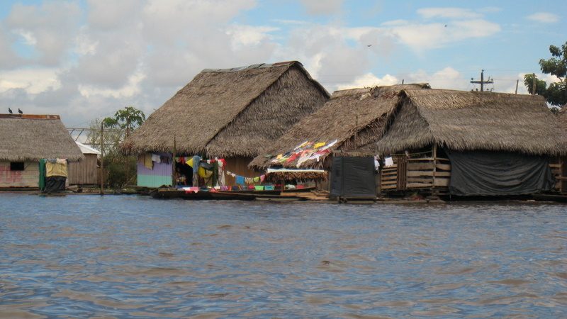 Las casas flotantes del barrio de Belén, una parada clave en cualquier itinerario por Iquitos