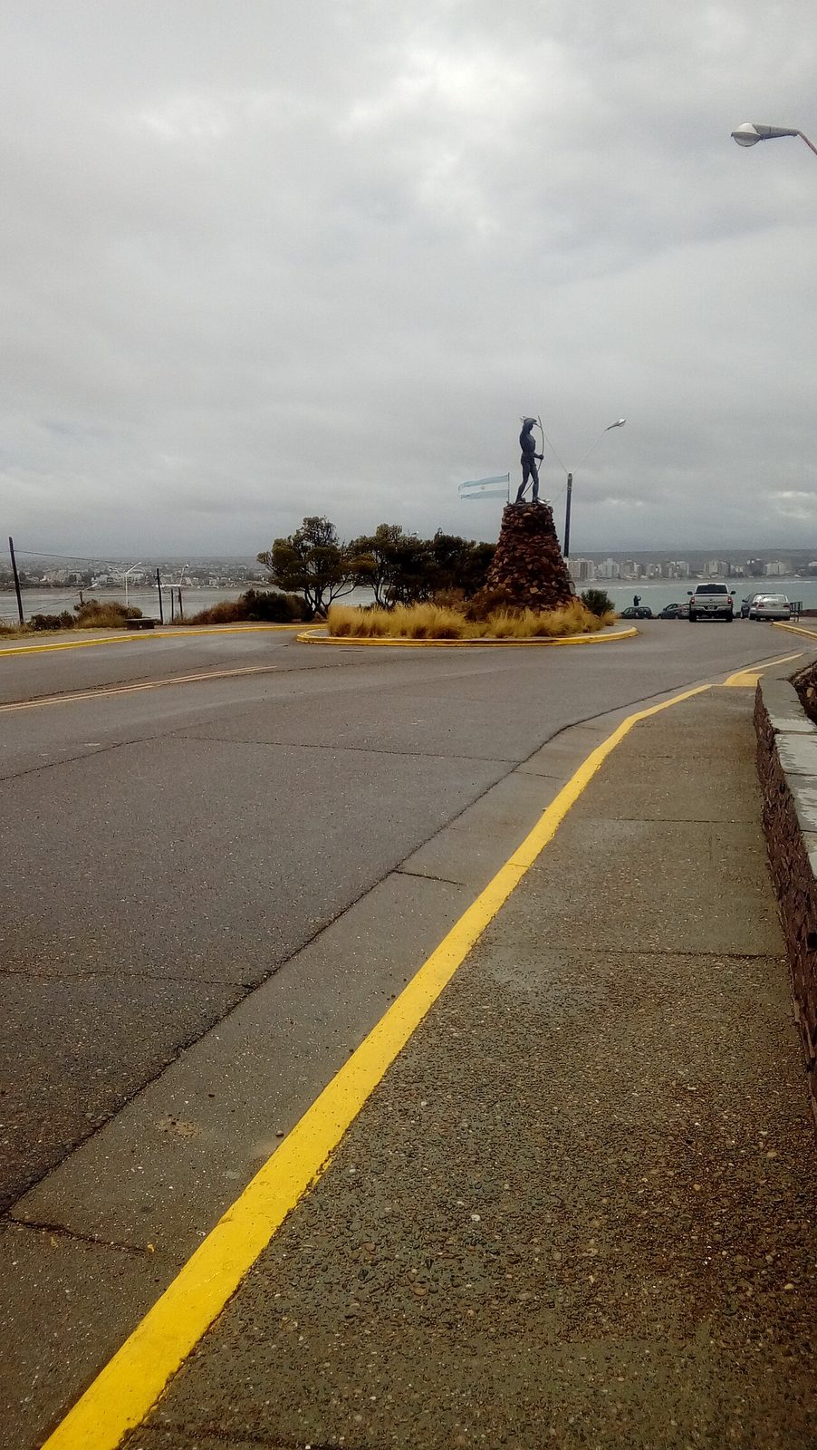 Vista de la costa de Puerto Madryn, puerta de entrada a la Península Valdés