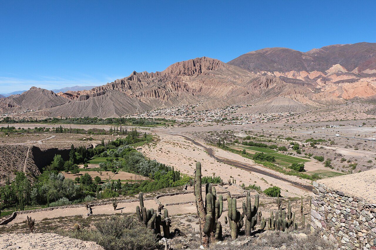 Paisajes de la Quebrada de Humahuaca, una excursión imprescindible desde Purmamarca