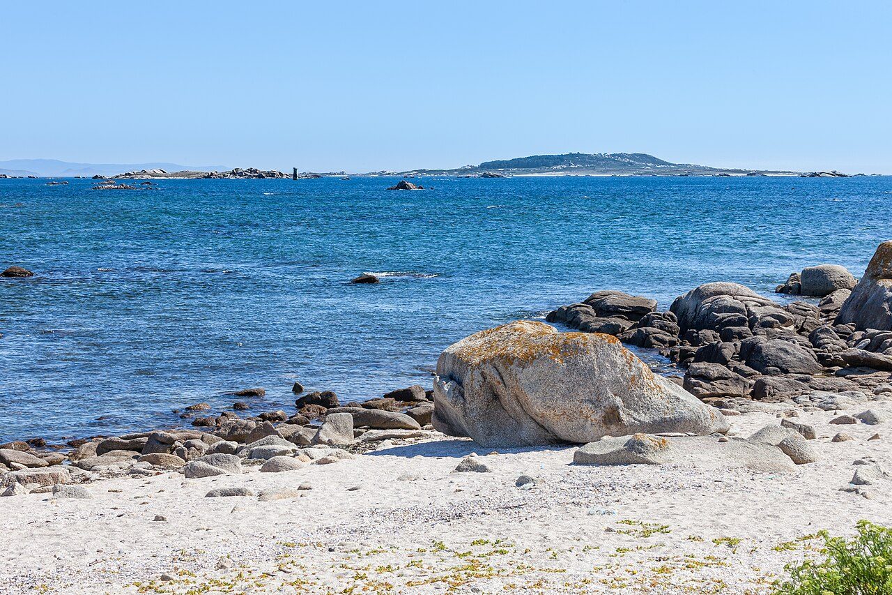 Vistas de la ría en Villanueva de Arosa, corazón de las Rías Baixas