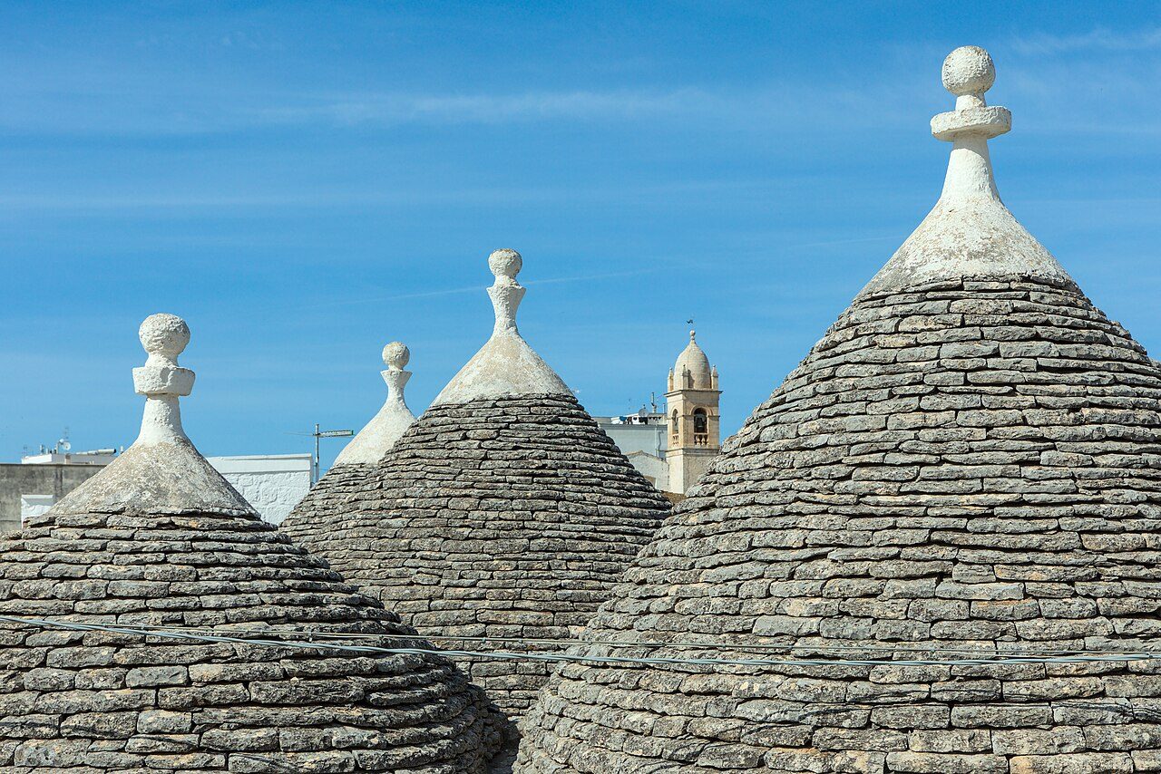 Callejuelas del Rione Monti, la zona más fotogénica que ver en Alberobello