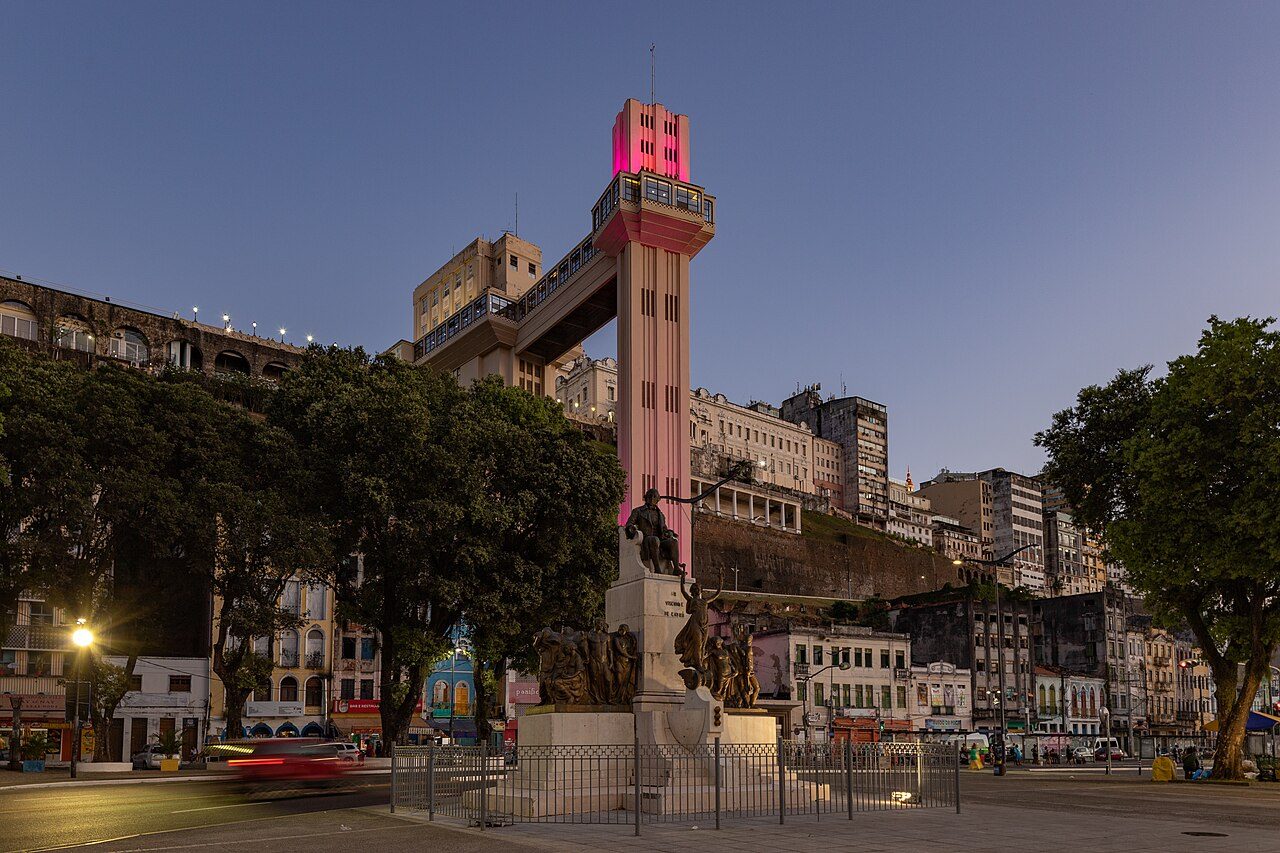 Vistas de Salvador de Bahía desde el Elevador Lacerda, punto de partida ideal para saber qué ver en la ciudad