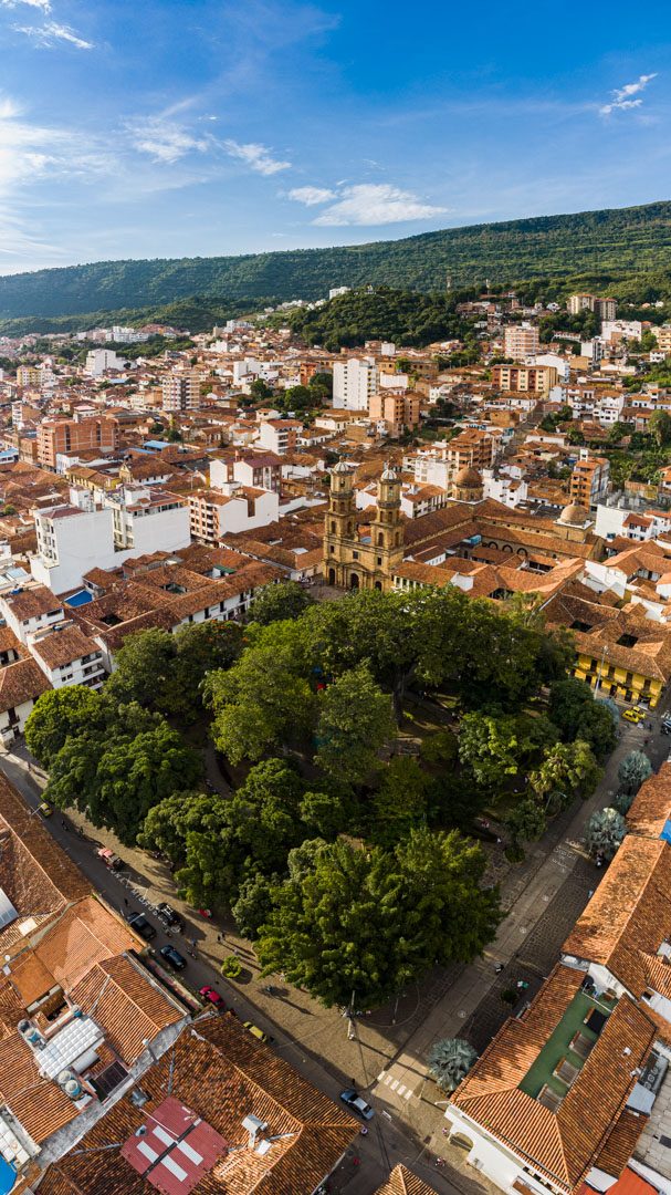 Vistas del valle donde se asienta San Gil, en el corazón de Santander
