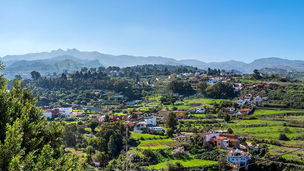 Paisaje de medianías verdes, uno de los grandes atractivos de qué ver en Santa Brígida