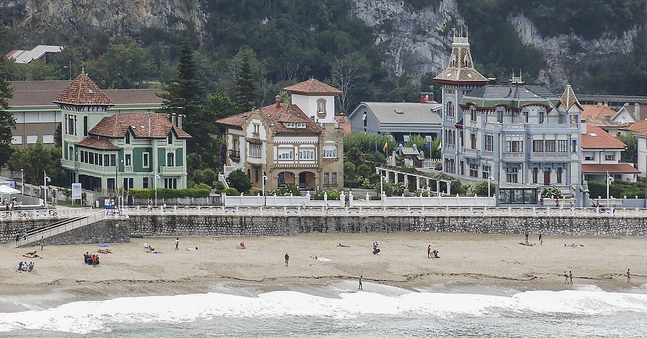 El paseo marítimo, uno de los imprescindibles que ver en Ribadesella