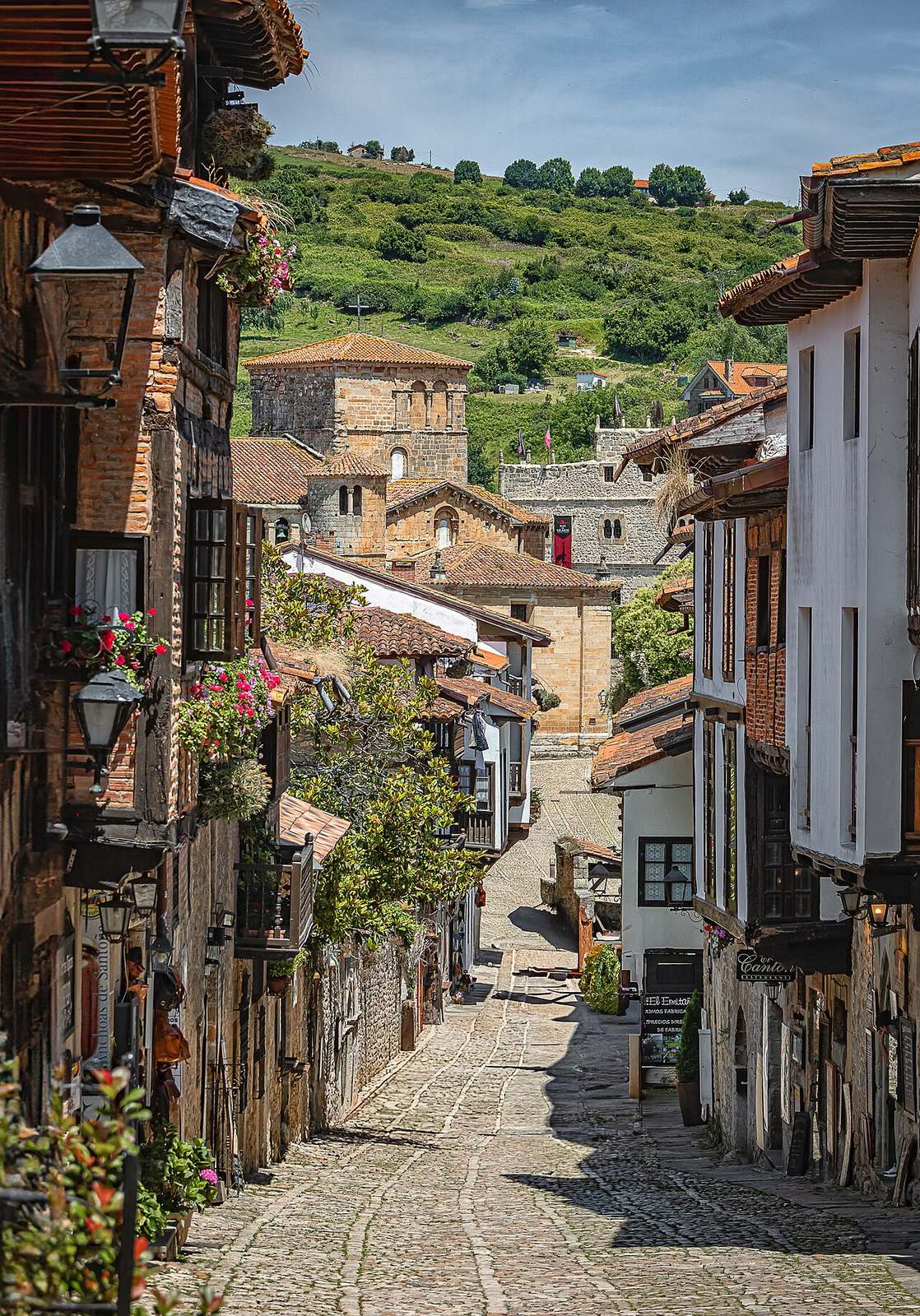 Santillana del Mar, una de las excursiones cercanas más bonitas desde Santander