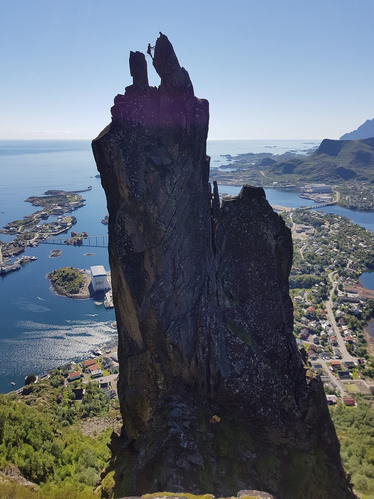 Panorámica desde las montañas de Svolvaer, uno de los mejores miradores de las Lofoten