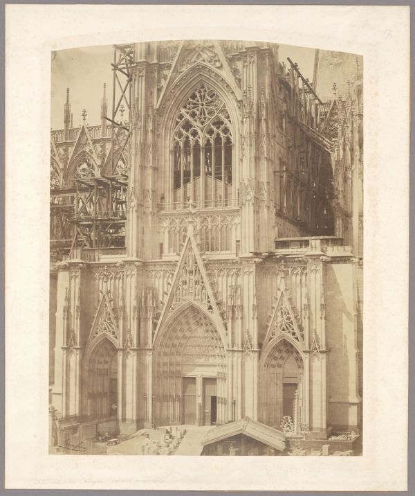 La imponente fachada gótica de la Catedral de Colonia, el gran imprescindible que ver en Colonia
