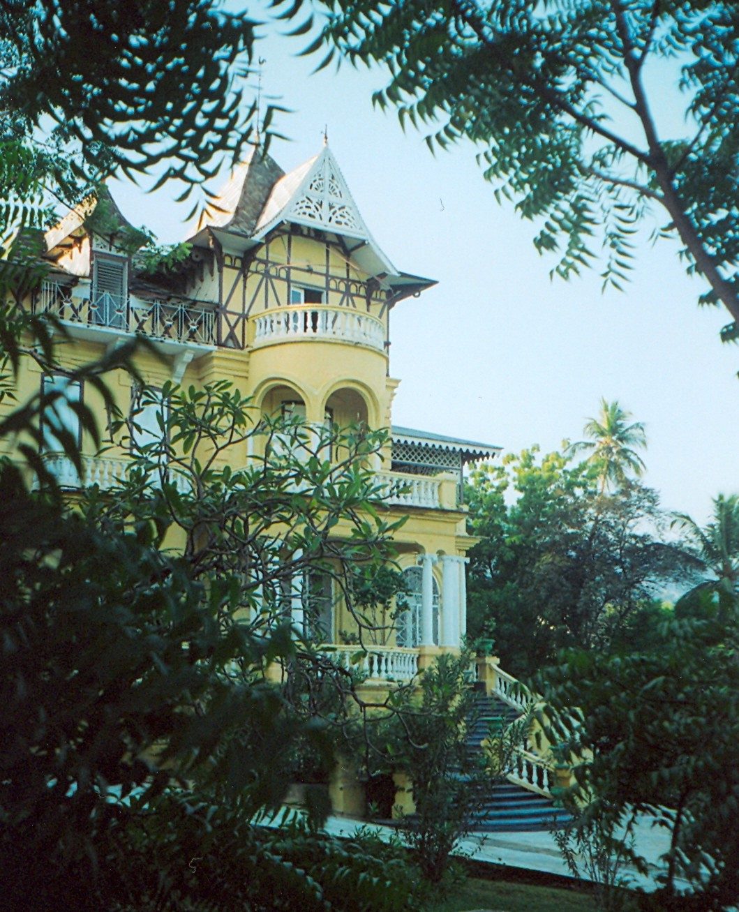 Casas victorianas de colores, la seña de identidad de qué ver en Puerto Plata