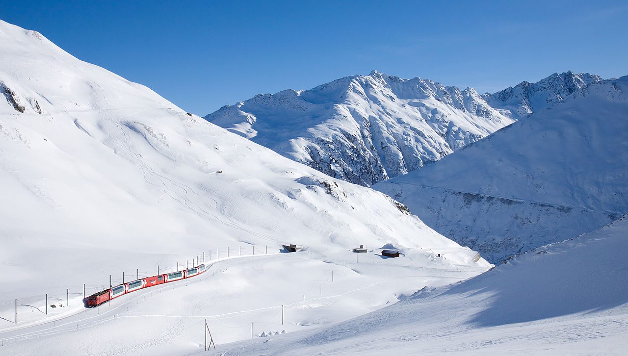 El tren es la única forma de llegar a Zermatt, un pueblo libre de coches