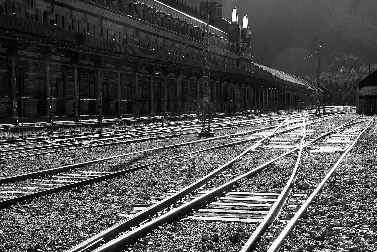 La monumental Estación Internacional de Canfranc, apodada el «Titanic de las montañas».