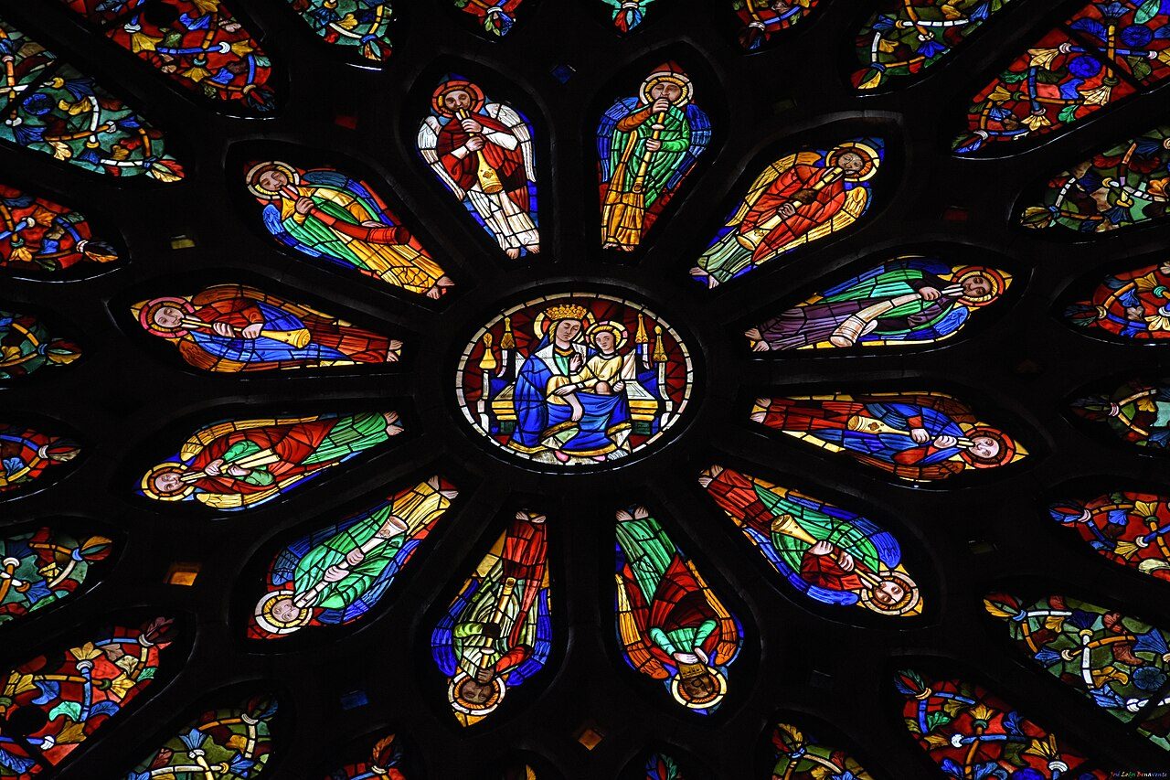 Las vidrieras de la catedral de León, el gran icono de la ciudad.